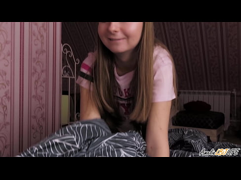 ❤️ Blondie ດູດ BFF ຂອງນາງຢ່າງເລິກເຊິ່ງແລະໄດ້ຮັບຄວາມຫມັ້ນຢູ່ໃນປາກຂອງນາງ ❤  ເພດ ທີ່ lo.tuberxxx.ru ❌